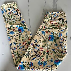 DYI leggings size Small